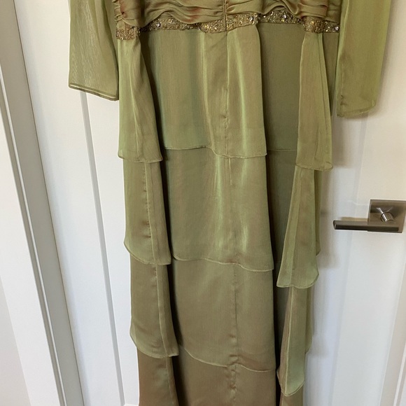 Formal Gown & Jacket Bellisima - Picture 7 of 11